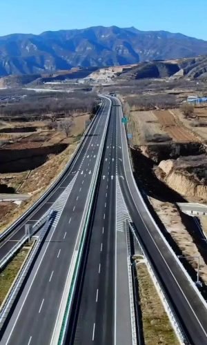 Road Logistics - FTL , LTL and Groupage Services​